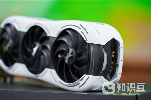 索泰RTX 4090 PGF显卡：全球限量500张，售价16999元-第12张图片-海印网