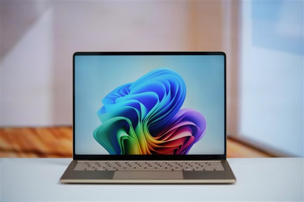 性能暴增86%！微软全新Surface Laptop图赏-第6张图片-海印网