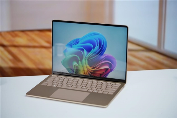 性能暴增86%！微软全新Surface Laptop图赏-第5张图片-海印网