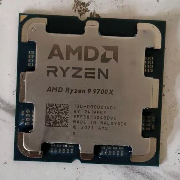 AMD 锐龙 9000 系列推迟发售原因曝光 顶盖丝印出错-第1张图片-海印网