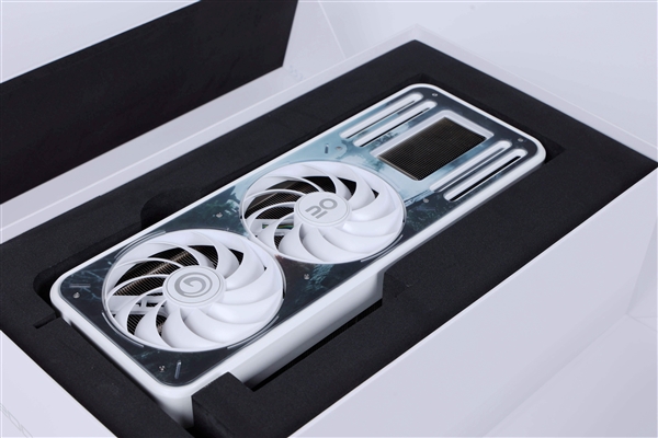 稀世珍宝 天命之选|影驰RTX 4070 Ti SUPER特别纪念版评测-第4张图片-海印网