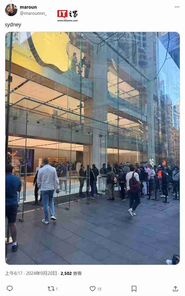 苹果 iPhone 16 / Pro 系列线下发售概览：第五大道店上演灯光秀，多地未现排队长龙-第8张图片-海印网